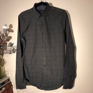 NWT. Zara men bottom up flannel shirt. Size S .
